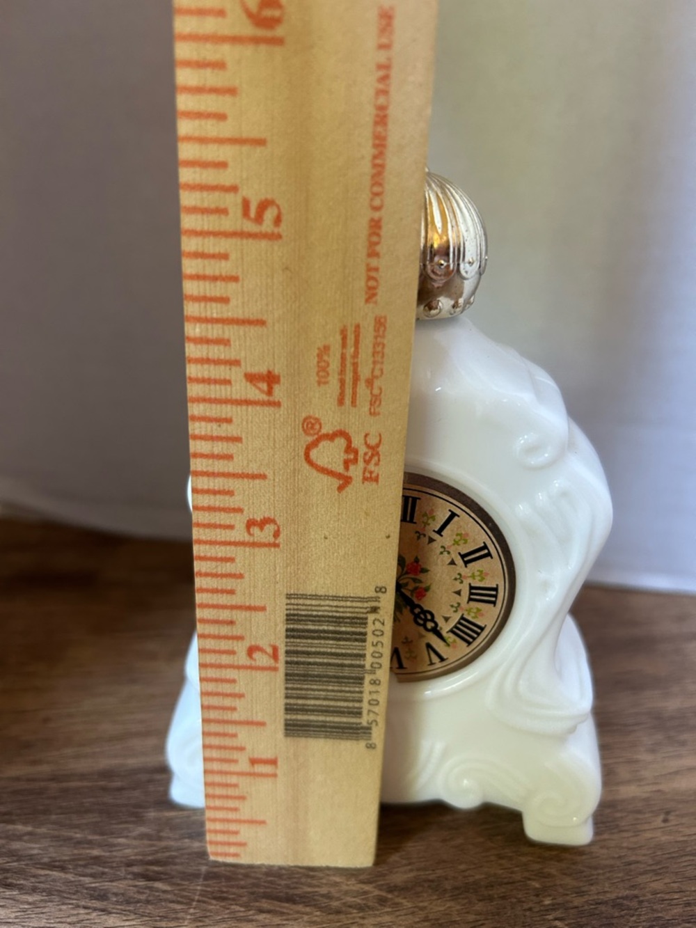 VTG 1970’s Avon White Milk Glass Clock “Unforgettable Foaming Bath Oil” Ornate - Picture 5 of 6
